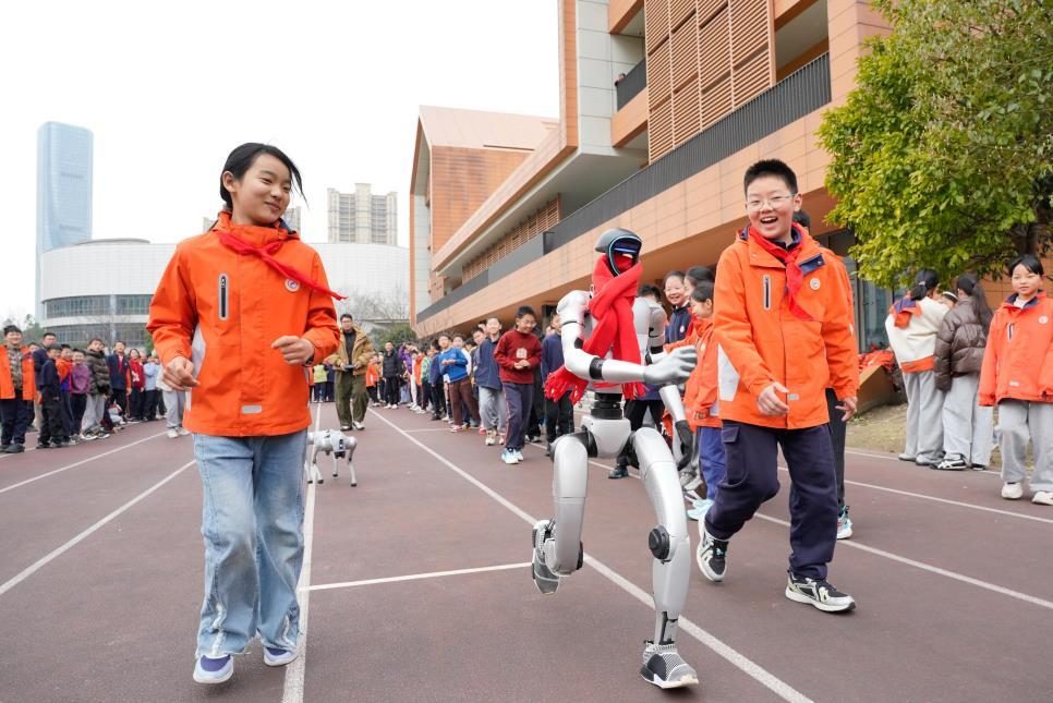 麦吨科技校园科技课程活动现场